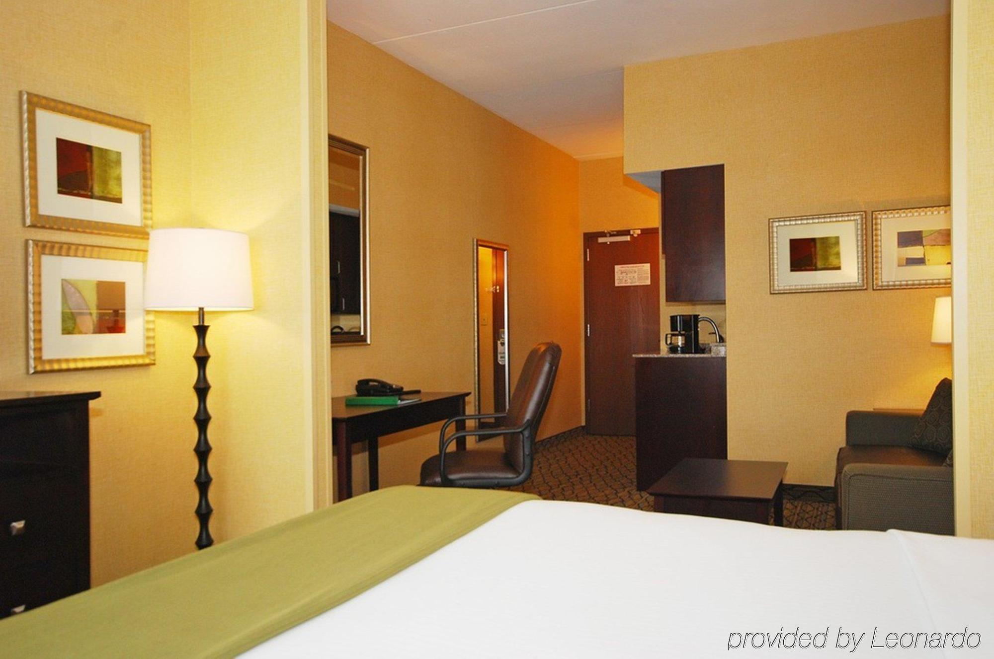 Holiday Inn Express And Suites Kittanning, An Ihg Hotel Exterior photo
