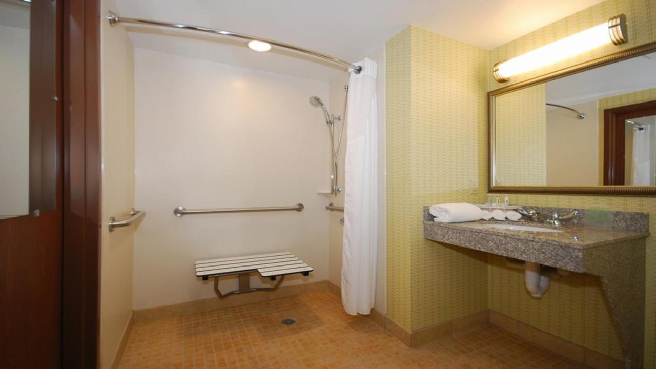 Holiday Inn Express And Suites Kittanning, An Ihg Hotel Exterior photo