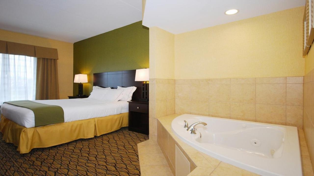 Holiday Inn Express And Suites Kittanning, An Ihg Hotel Exterior photo